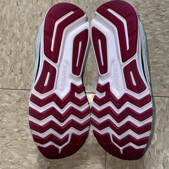 Saucony Ride14 Woman’s Lifestyle Running Shoes in Fog/Cherry size 11.5 S10650-55 - Picture 15 of 16